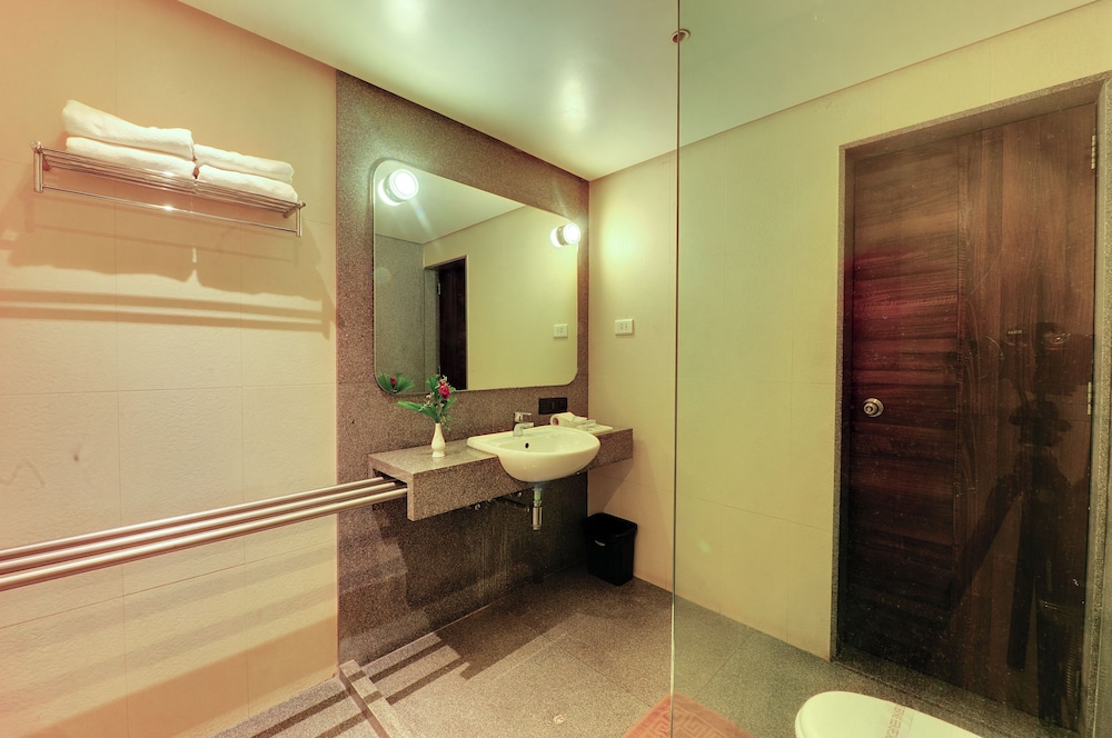 SANKAM RESIDENCY 32/33