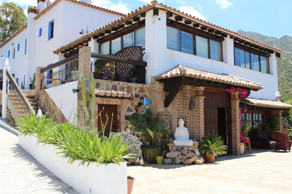 Los Jarales Hotel 1/73