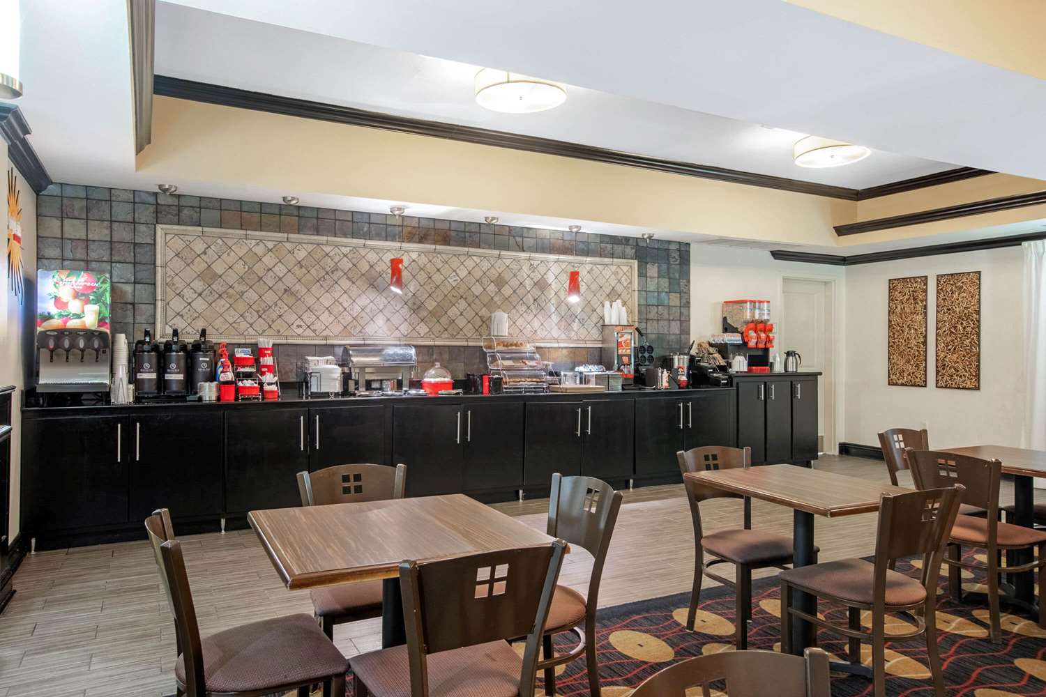 La Quinta Inn & Suites by Wyndham Conway 16/29