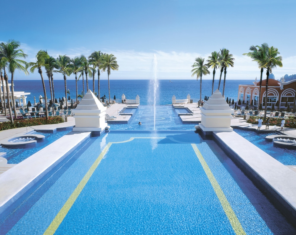 swimming pool spa