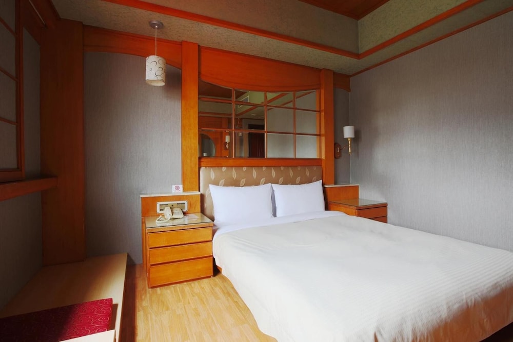 Hua Du Hotel 14/65