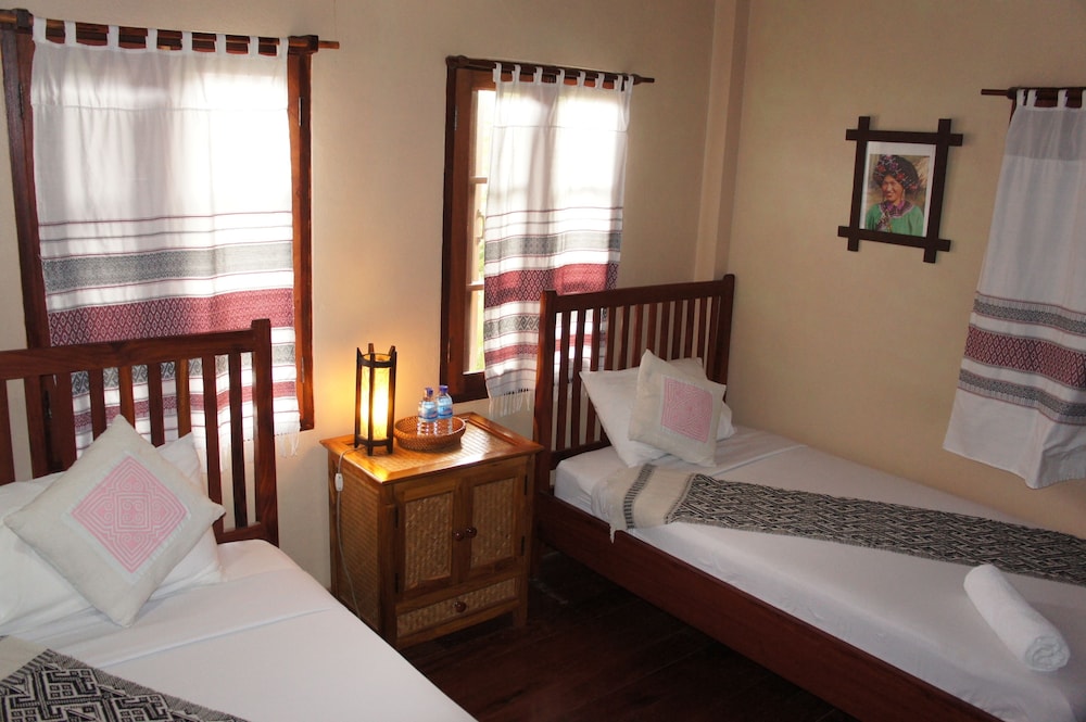 Lao Lu Lodge 14/91