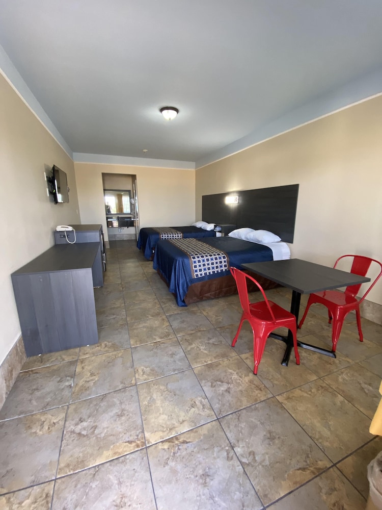 Texas Inn and Suites McAllen 42/47
