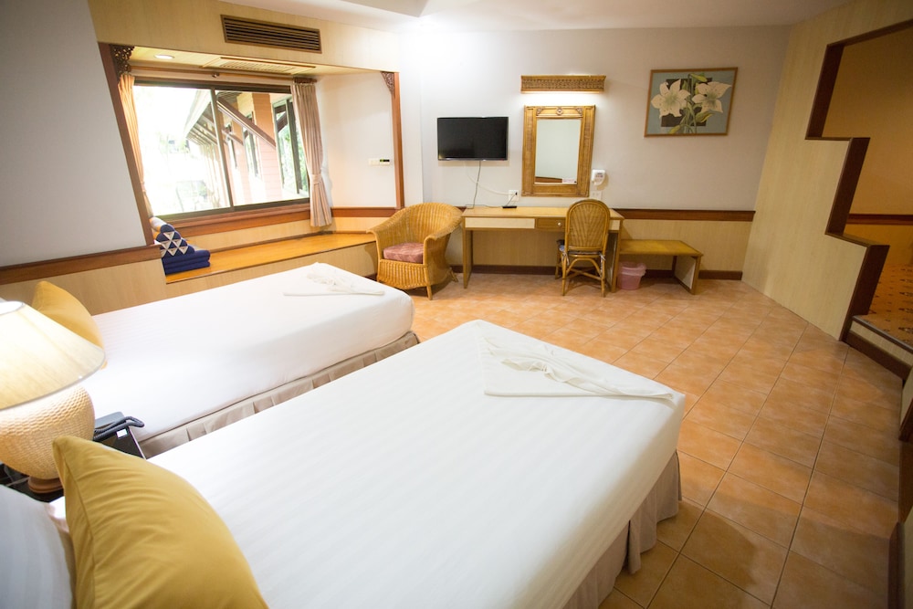 100 Islands Resort Spa 38/66