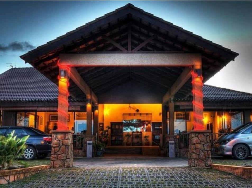 Ulek Beach Resort 1/23