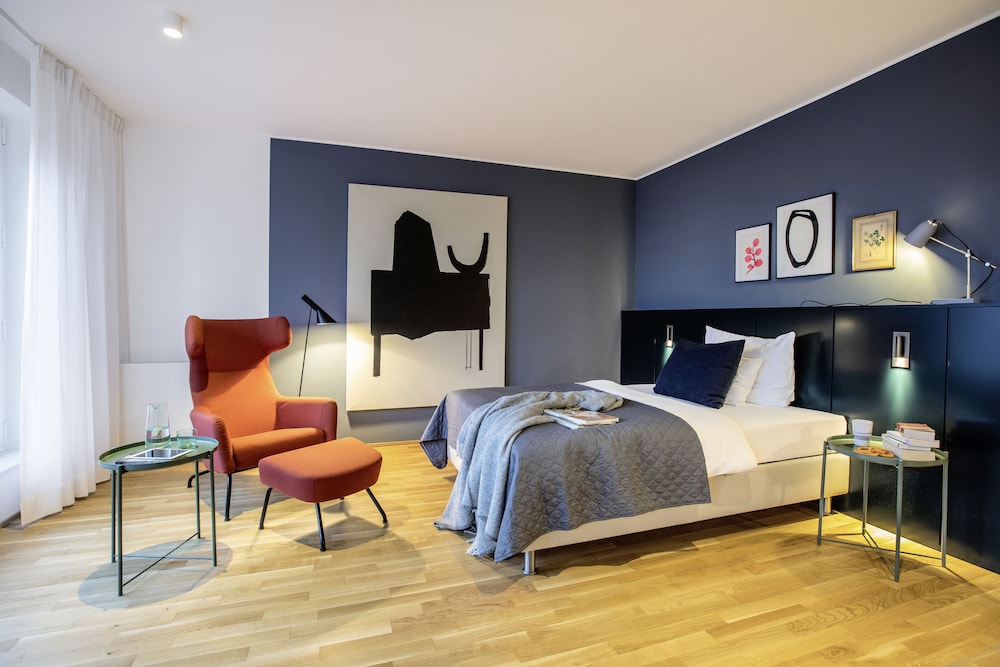 BUSINESS, EXECUTIVE, STUDIO, SINGLE, DOUBLE BED
