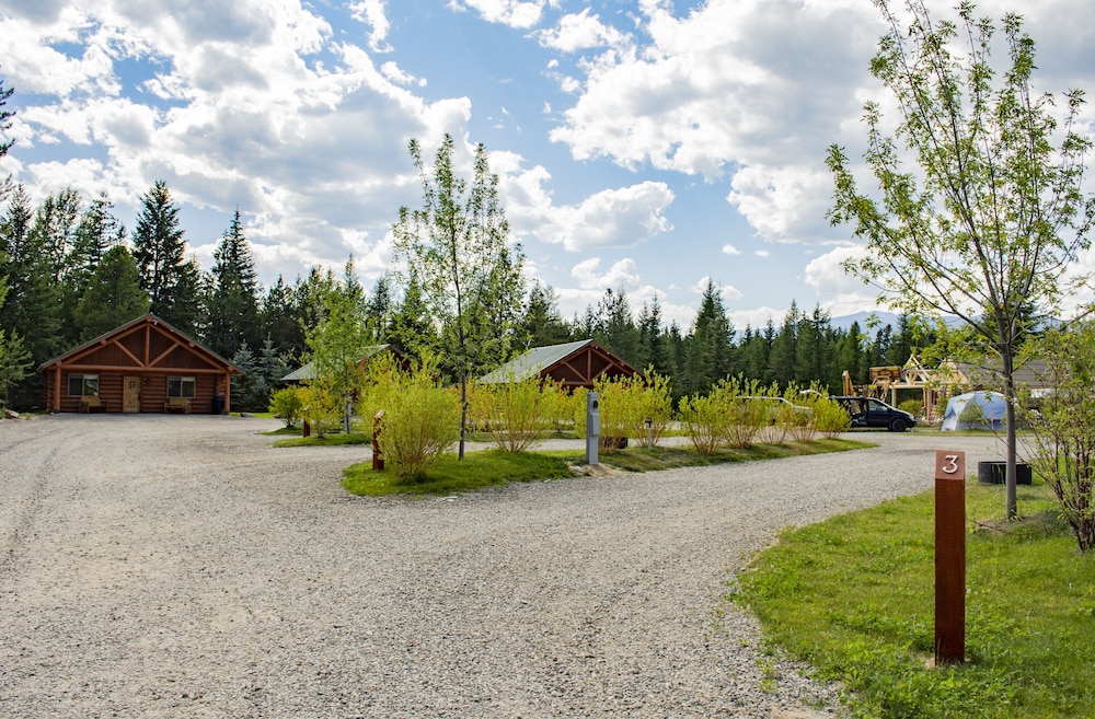 Bonners Ferry Log Inn 6/48