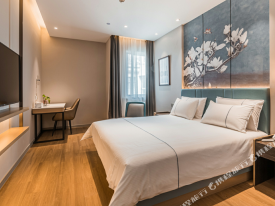 Elegant, Twin Beds