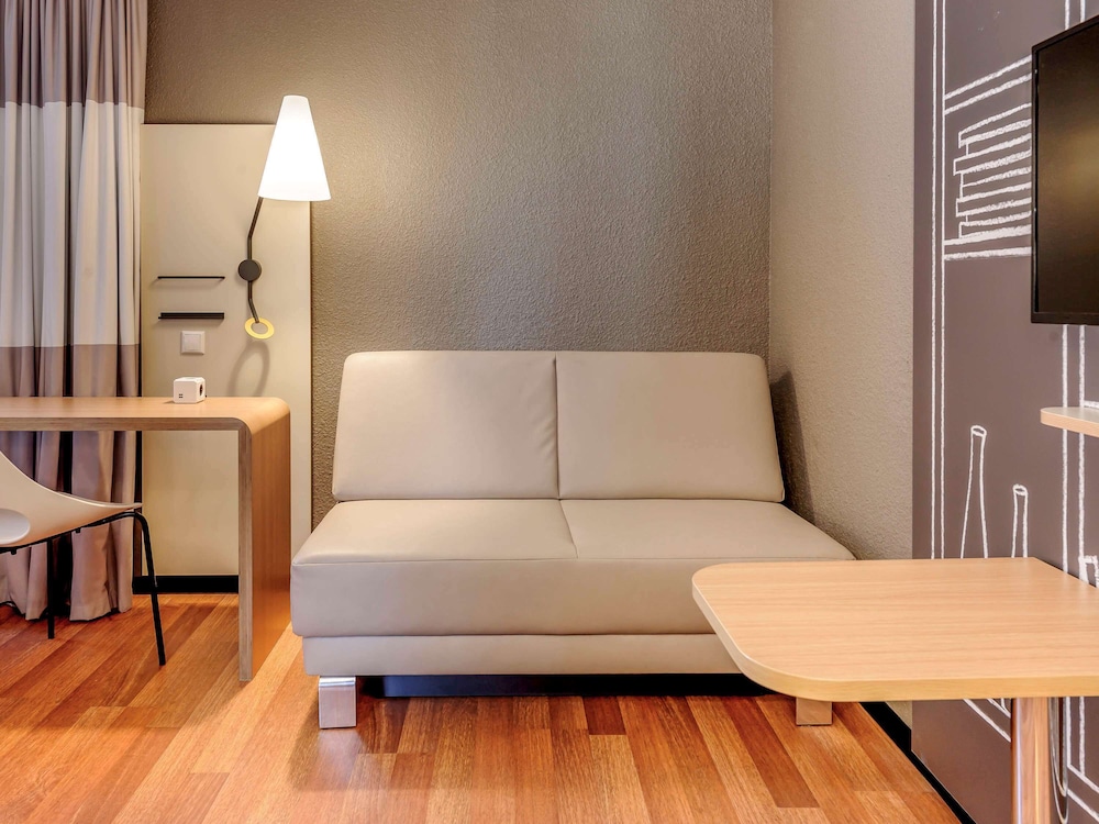 IBIS BERLIN MITTE HOTEL 28/73