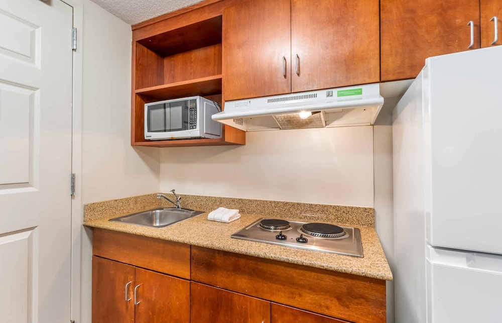 Extended Stay America Chesapeake - Greenbrier Circle 54/57