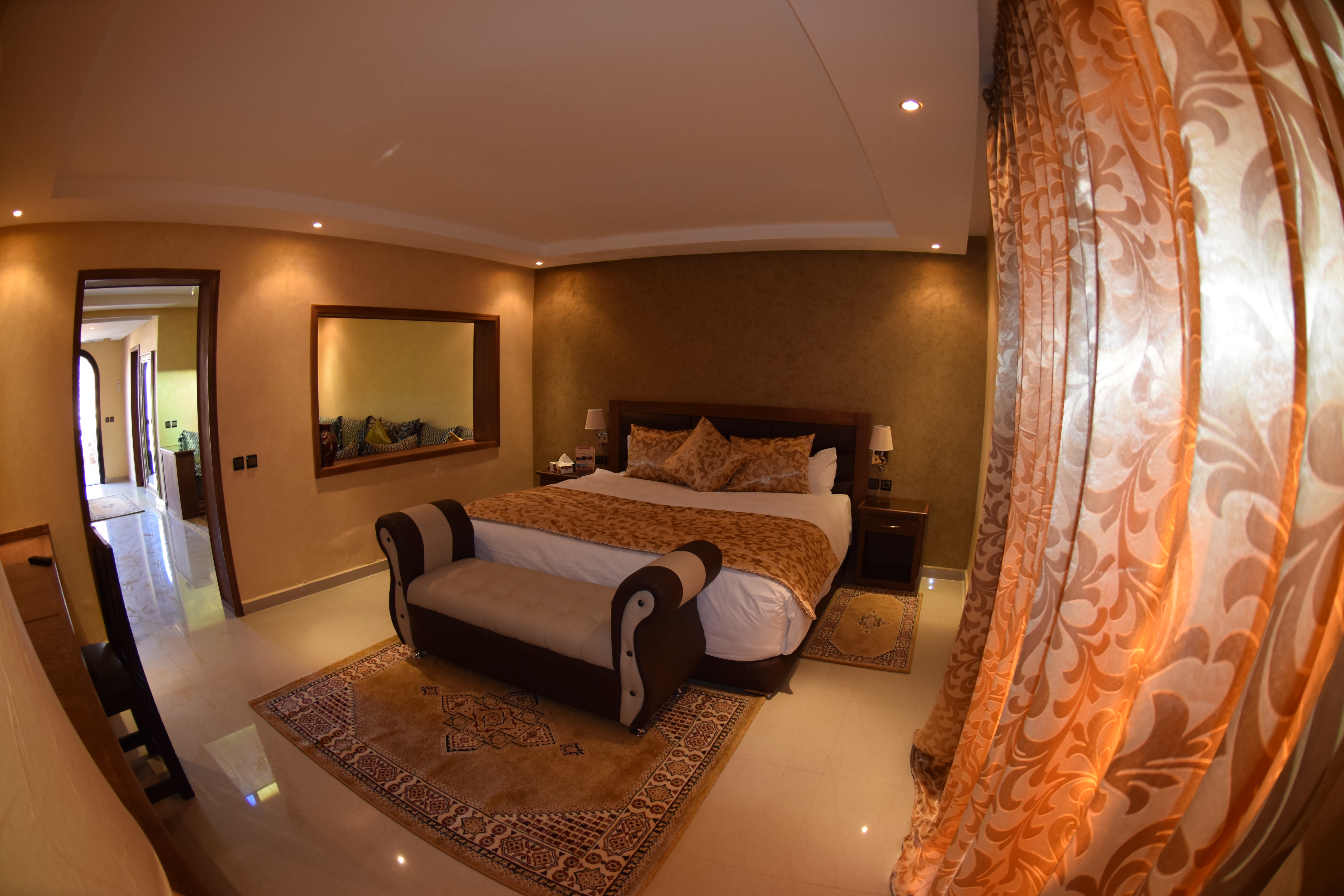 Palms Hotel Club 20/41