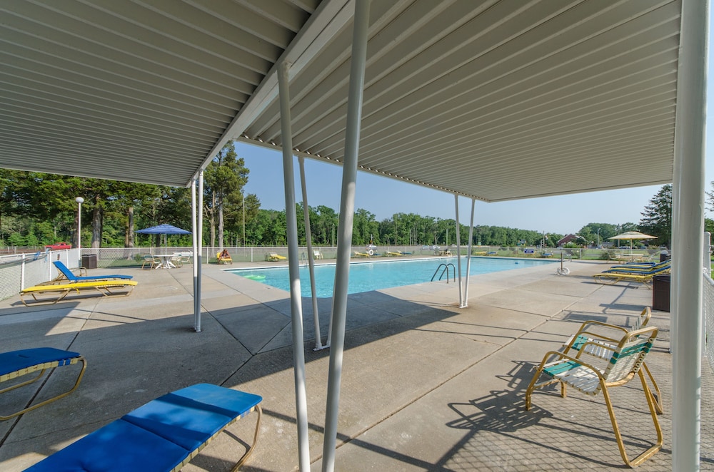 Hyland Motor Inn 27/63
