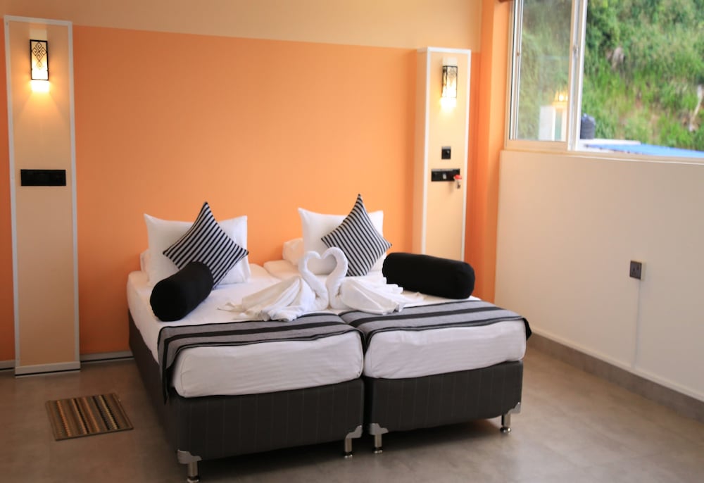 Kandy City Rooms & Hostel 4/50