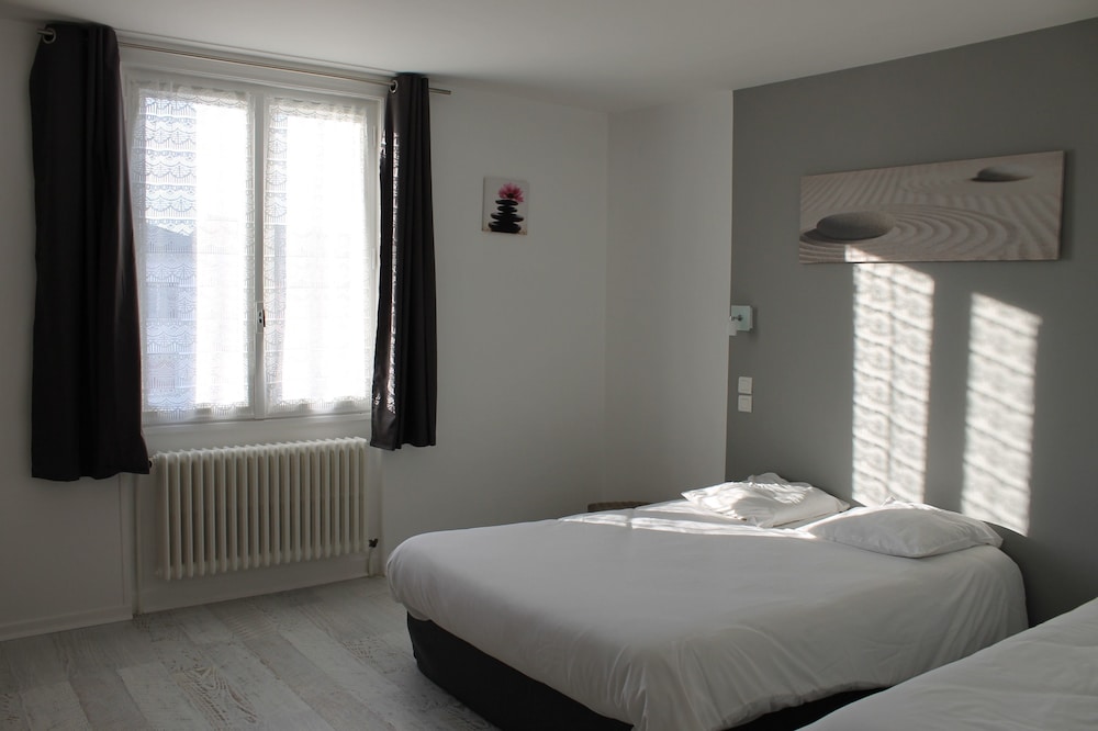 HOTEL LE BOURGOGNE 13/50