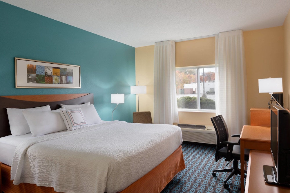 Fairfield Inn & Suites Youngstown Boardman Poland 10/35