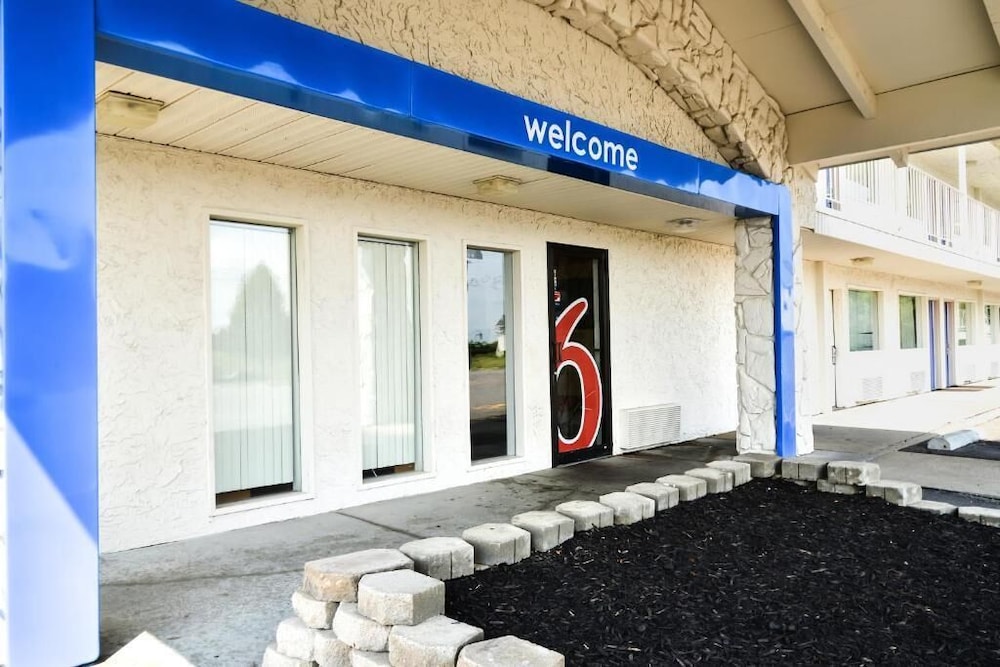 Motel6 Saint Joseph, MO 44/57