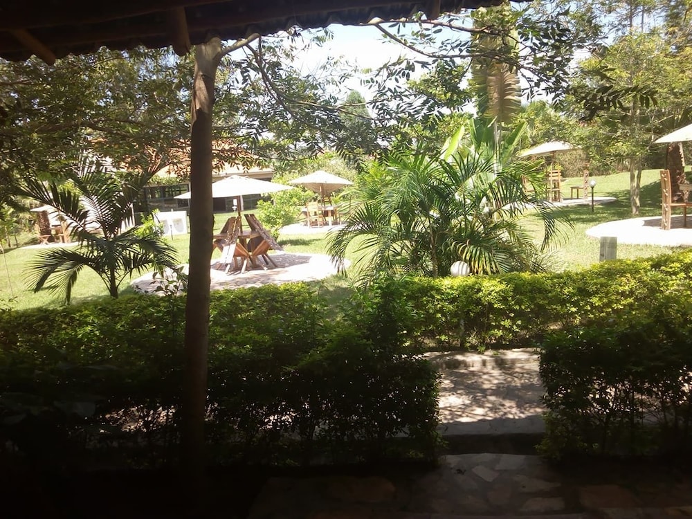 Wagga Resort Hotel 27/40