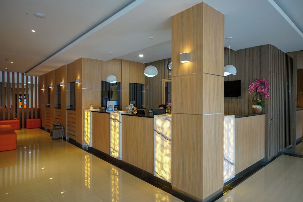 Townhouse Oak Palembang near Palembang Golf Club formerly KR Hotel 9/28