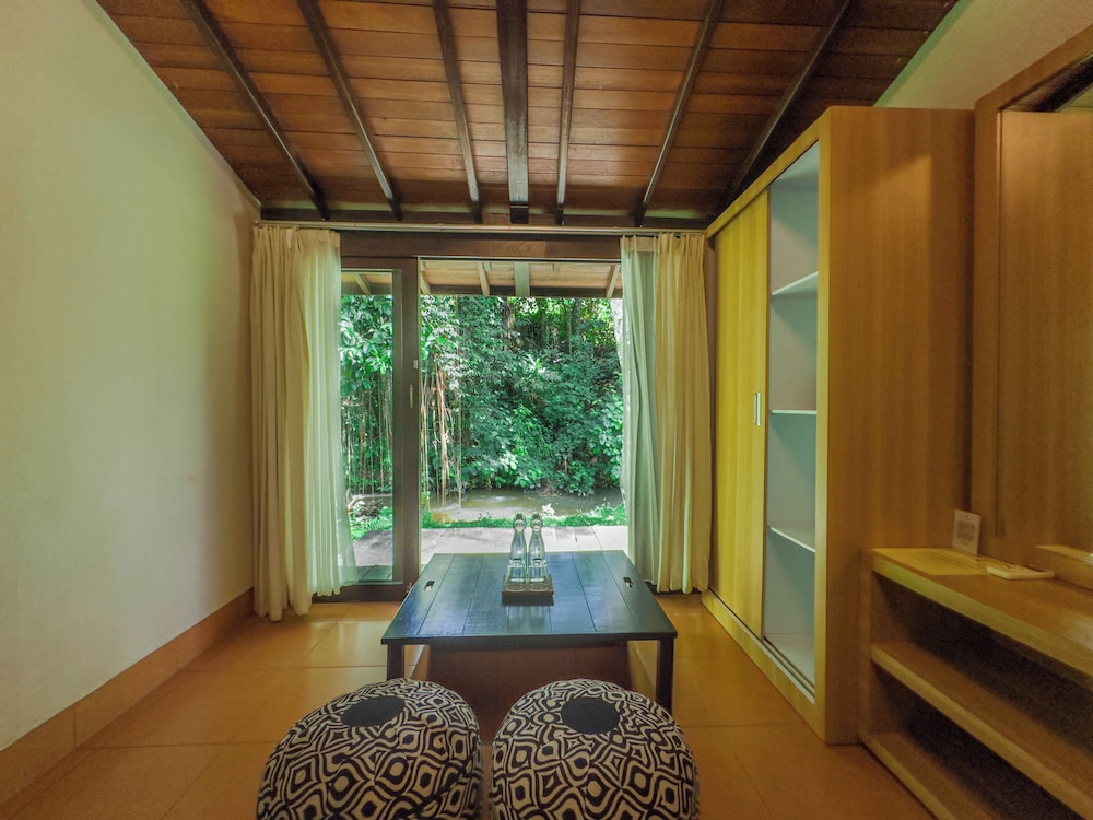 Ubud Sari Health Resort 67/84