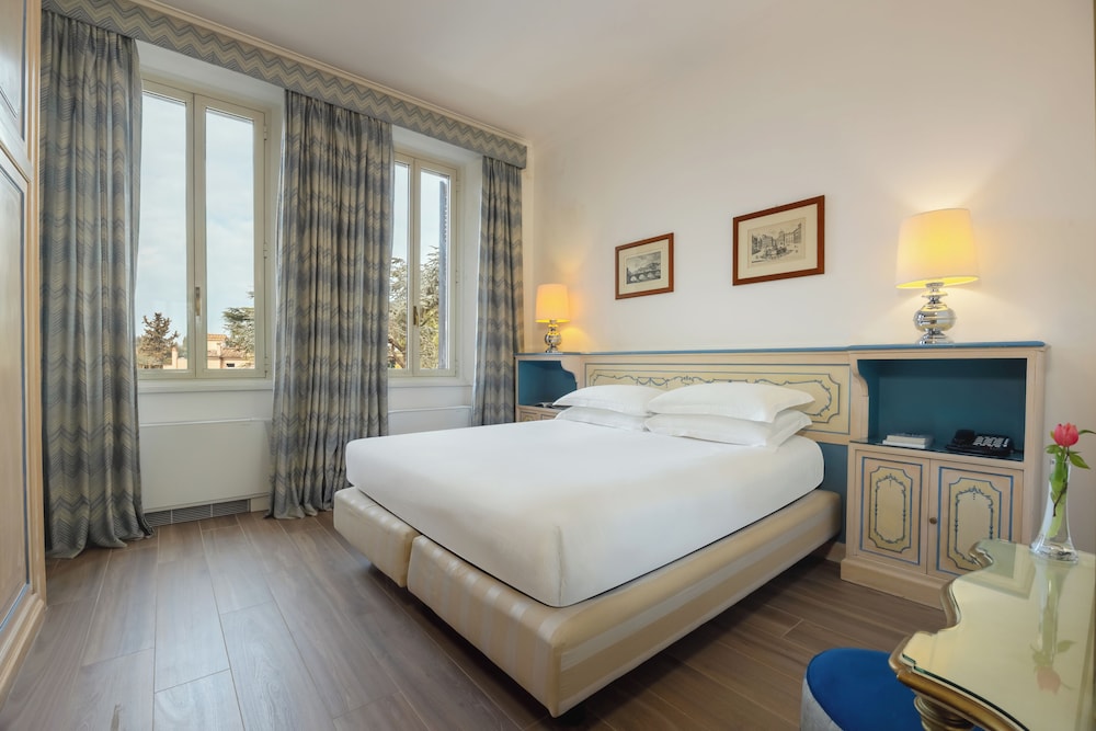 Aldrovandi Residence City Suites 30/75