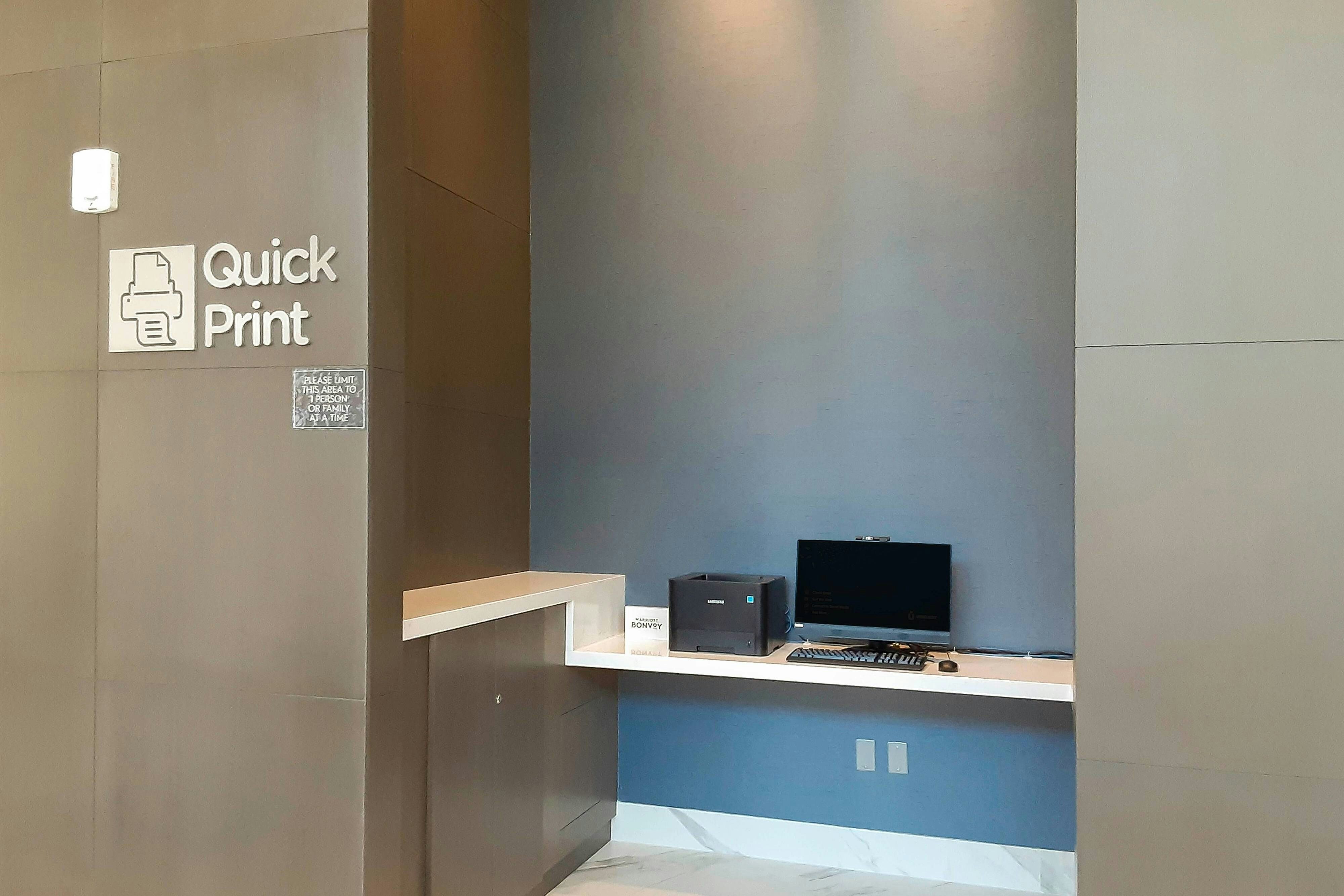 Courtyard By Marriott Los Angeles Monterey Park 22/25
