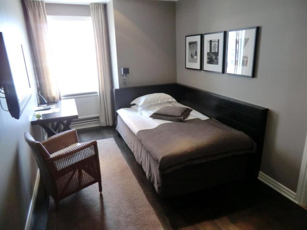 Dialog Hotel Villan 18/50