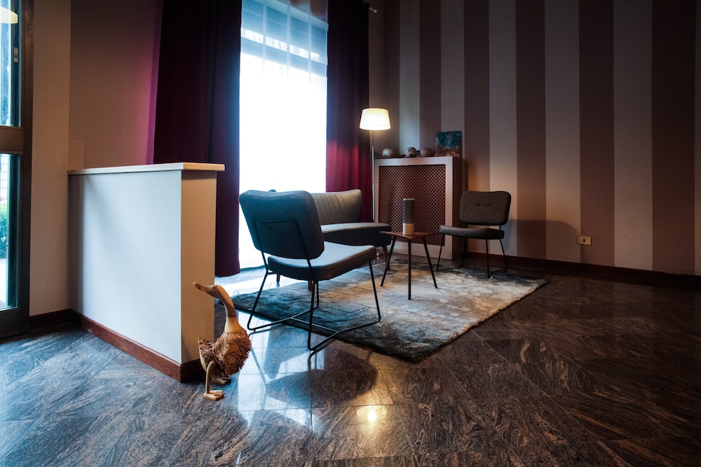 Porta Romana Hotel 43/54