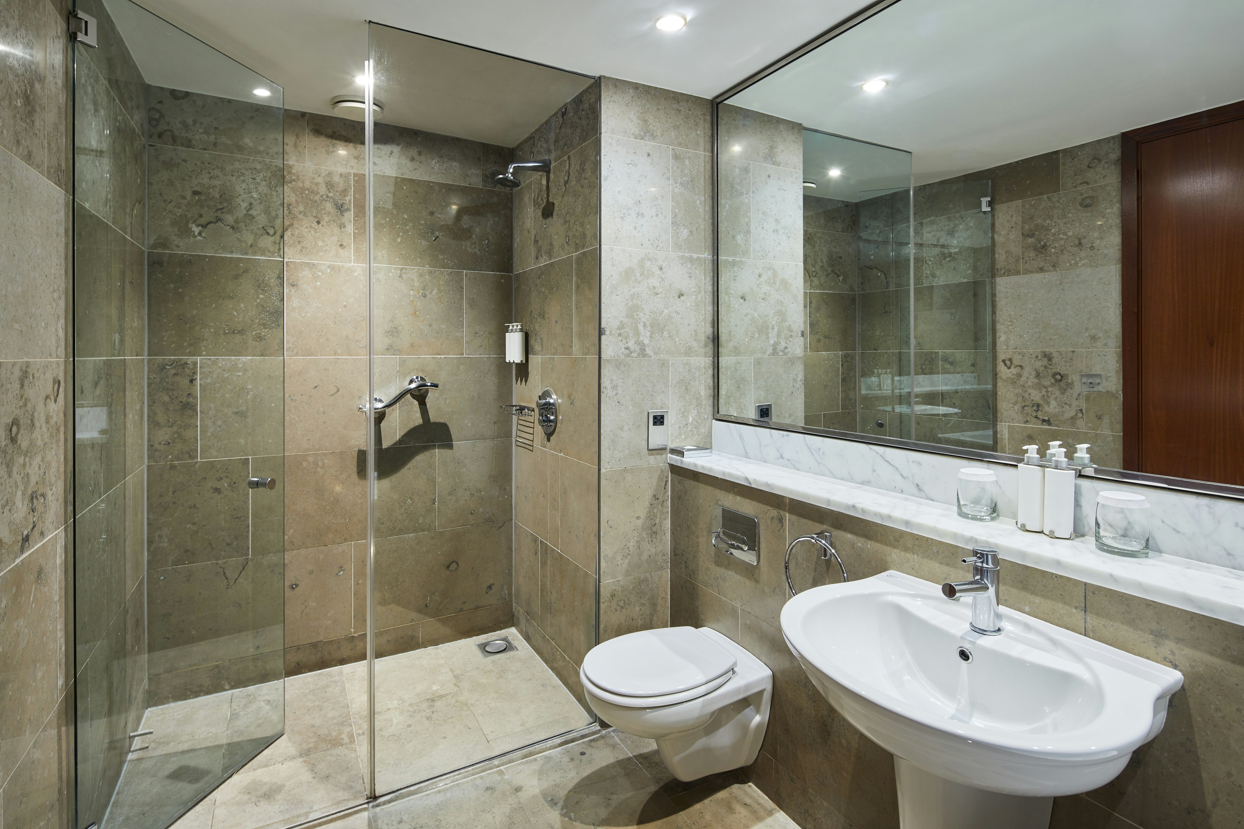 The g Hotel & Spa 39/41