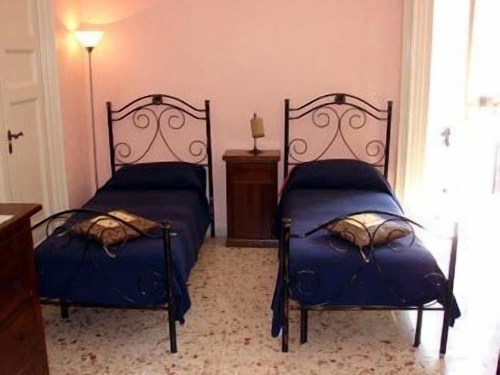 Teatro Bellini Bed Breakfast 20/35