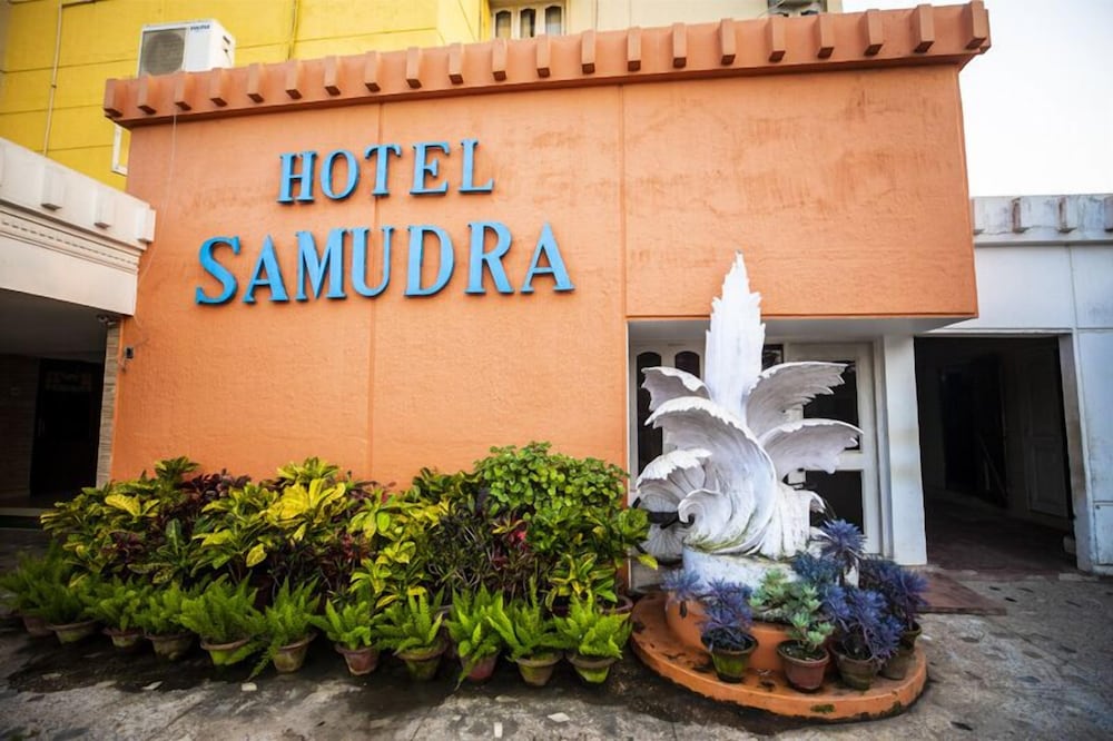 Hotel Samudra 3/50