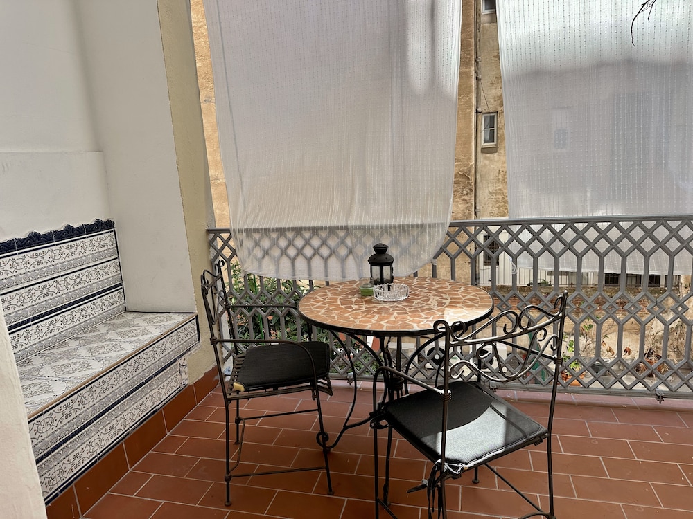 BARCELONA CENTER INN 32/50