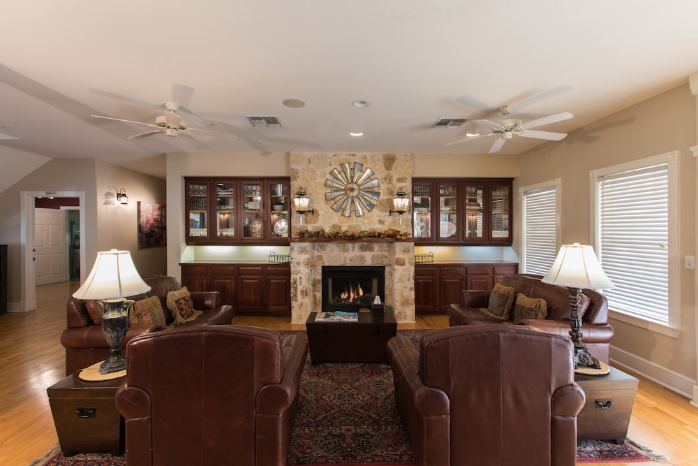Gruene River Hotel & Retreat 29/50