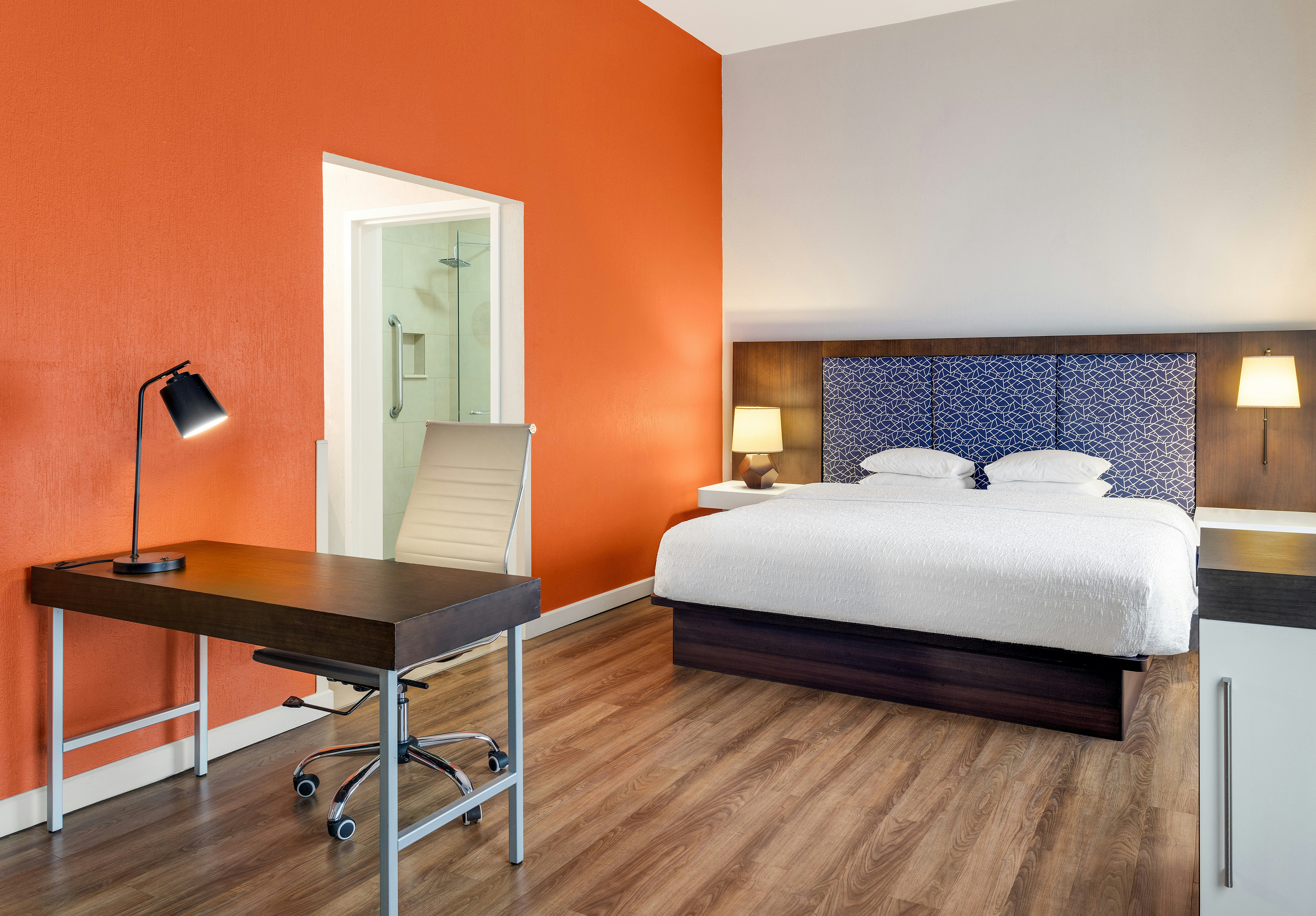 STUDIO, KING BED, SOFA
