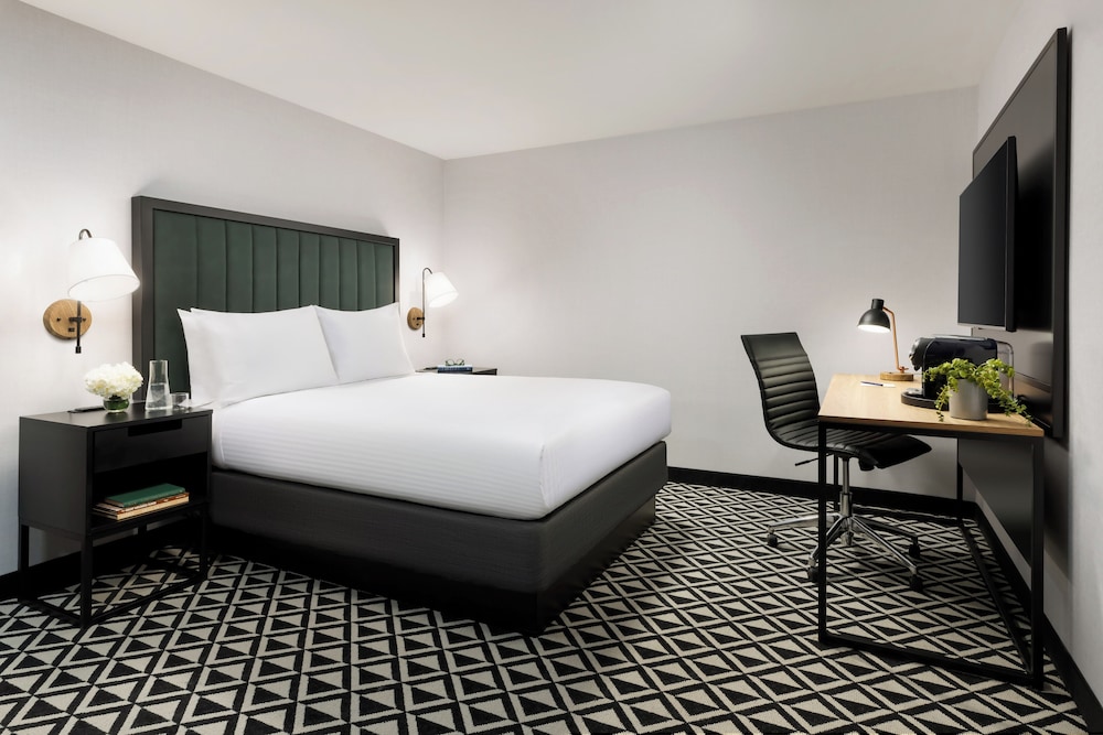Room at The Arcadian powered by Sonder, BROOKLINE - MA