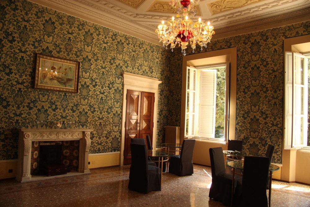 Salotto Delle Arti 33/50