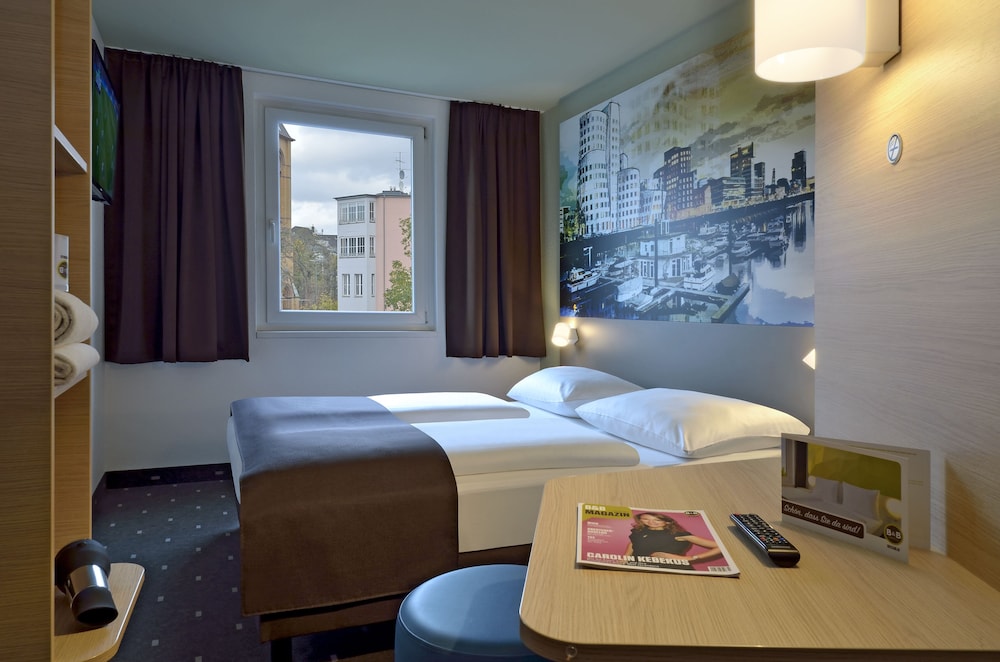B&B Hotel Dusseldorf-City-Sued 32/49