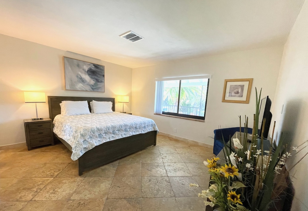 Superior, Apartment, King Bed, Pool Side, Sofa, Patio