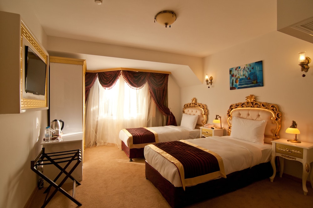 Vali Konak Hotel 8/65