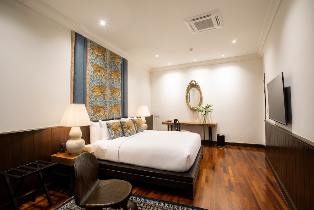 The Bridge An Eclectic Luxotel Chiangmai 26/72