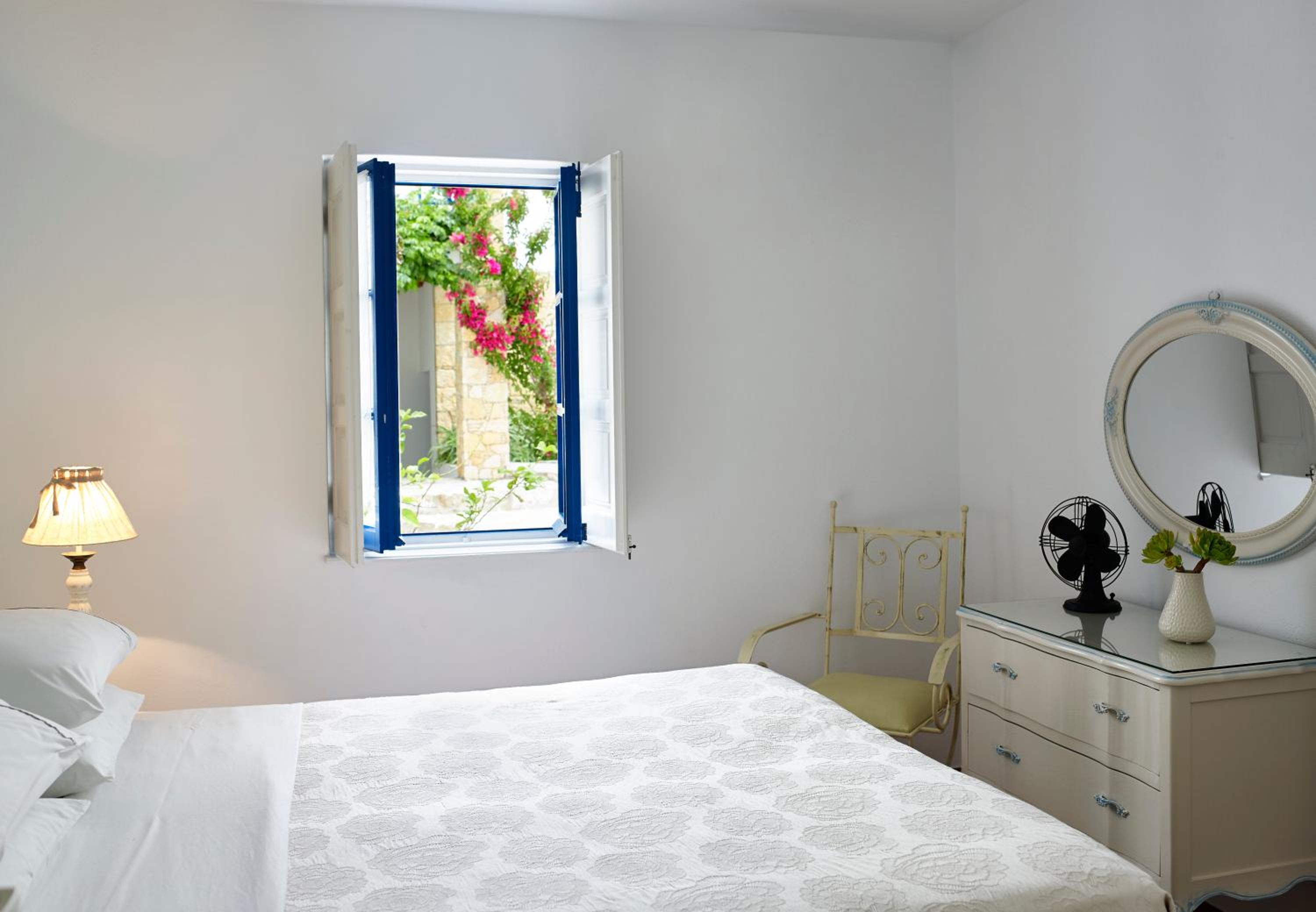 FOLEGANDROS APARTMENTS 23/55