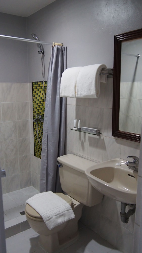Sunday Hostel 35/42