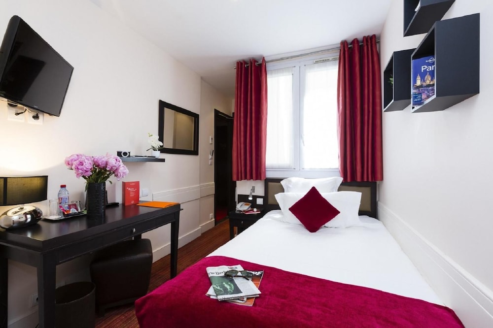 Elysees Bassano Hotel Formely Bw Hotel Elysees Bassa 27/81