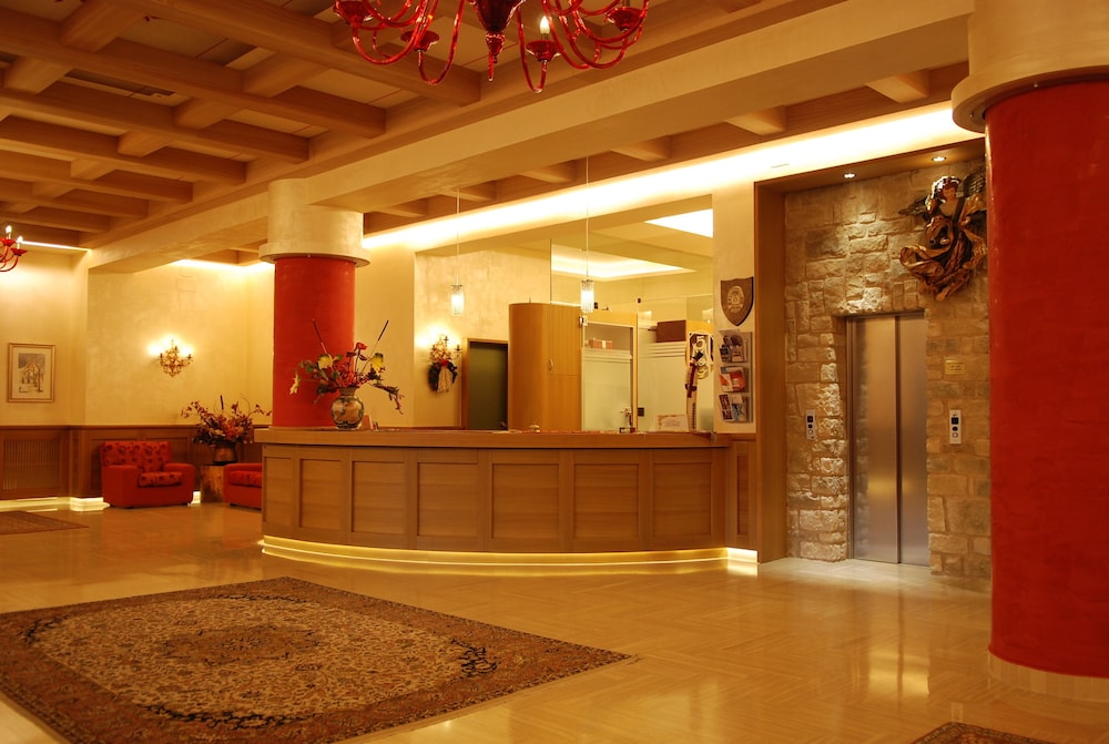 5 Miglia Hotel & Spa 9/66
