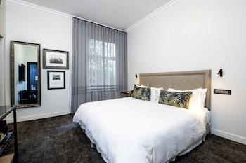Family, Multiple Beds