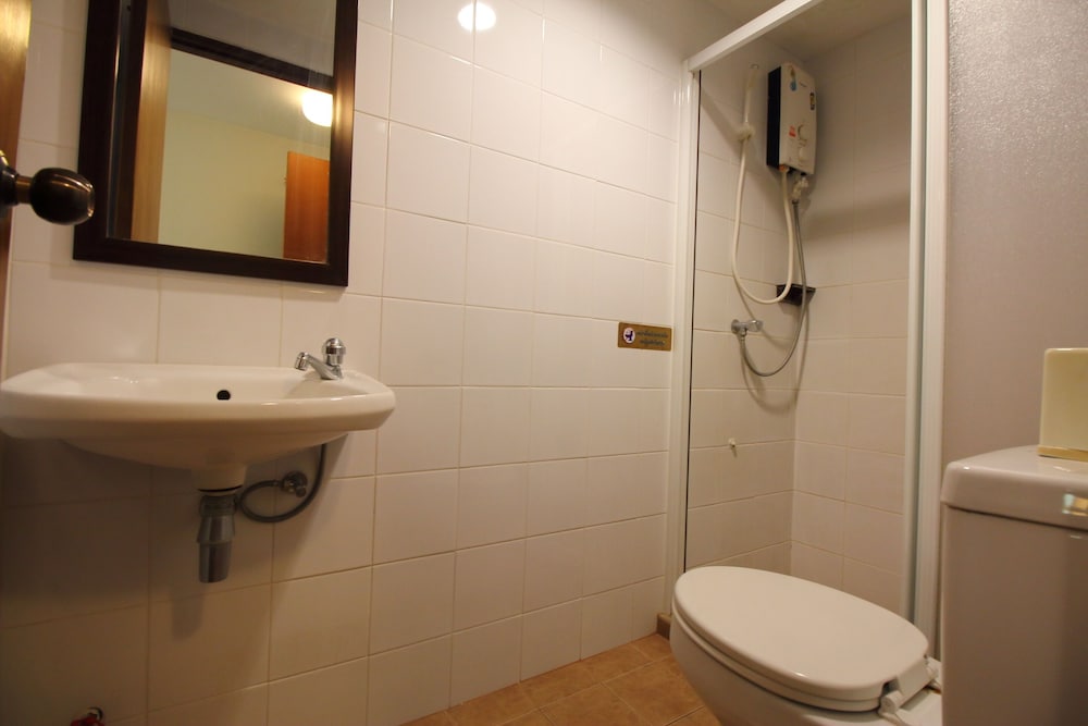 Super OYO 484 Pannee Residence Khaosan (SHA Plus) 41/43