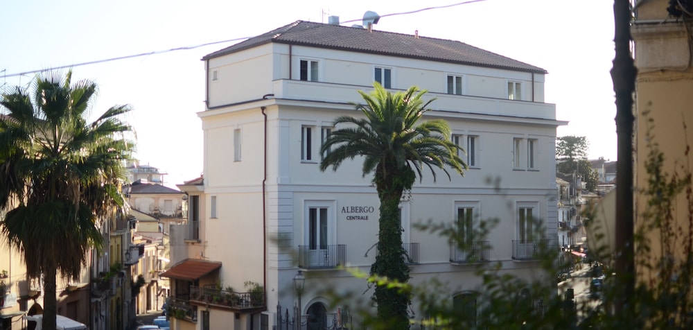 Albergo Centrale 2/54