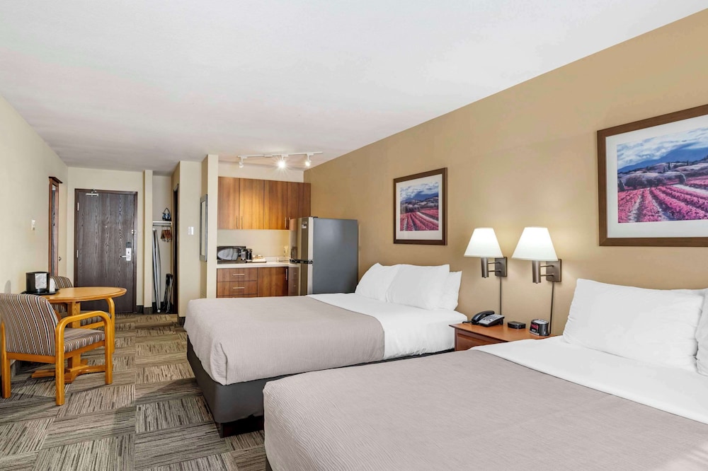 Upgrade, Efficiency, 2 Queen Beds