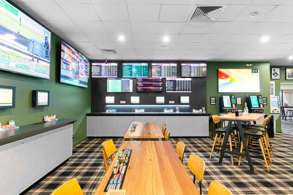 Morayfield Tavern Motel 23/28