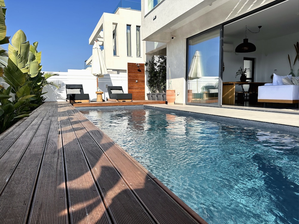 Lora Pearl Luxury Villa 66/66