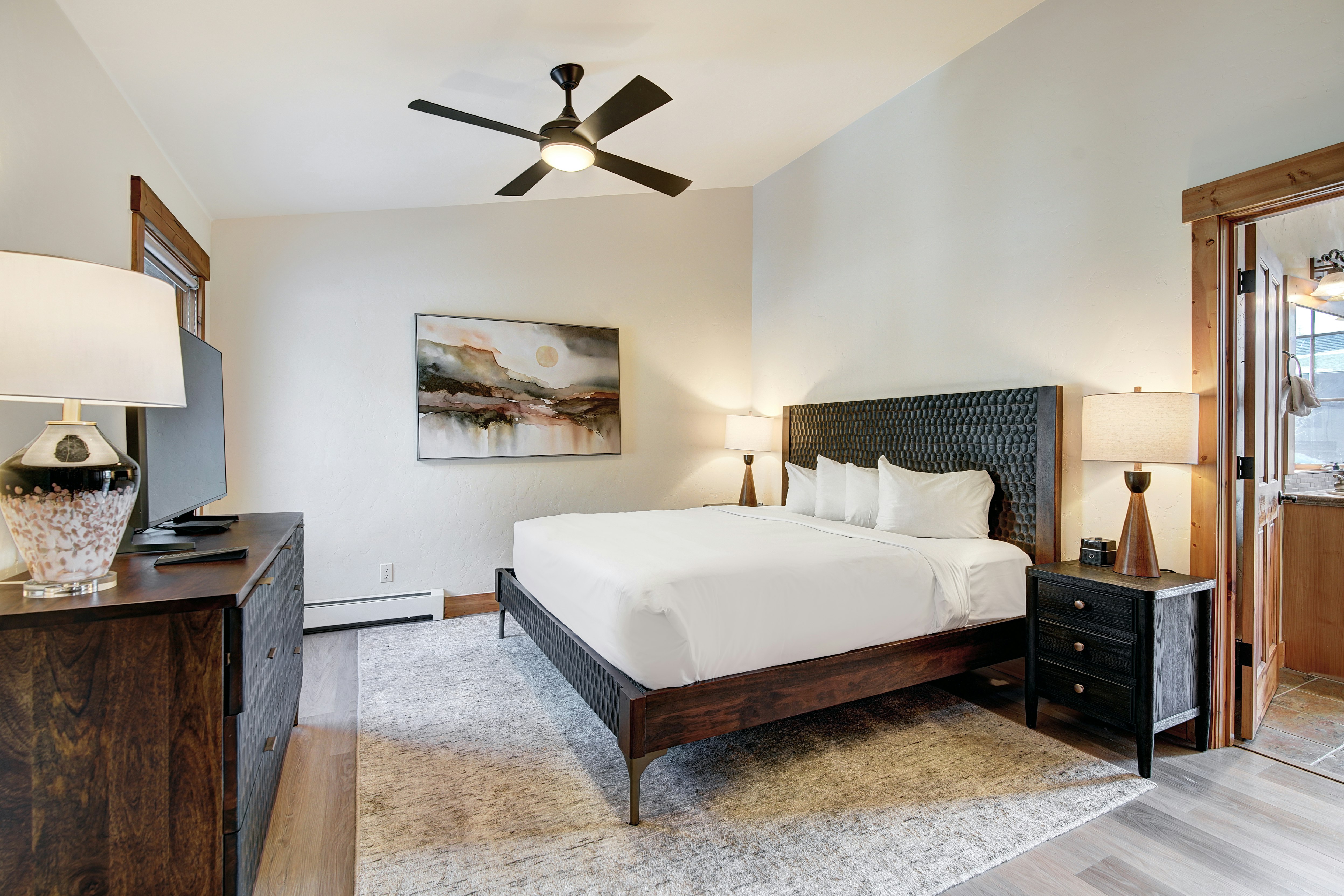 2 Bedrooms, Town House